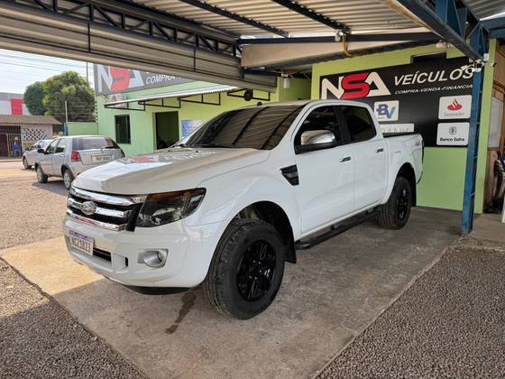 FORD RANGER 3.2 XLT 4X4 CD 20V DIESEL 4P AUTOMÁTICO
